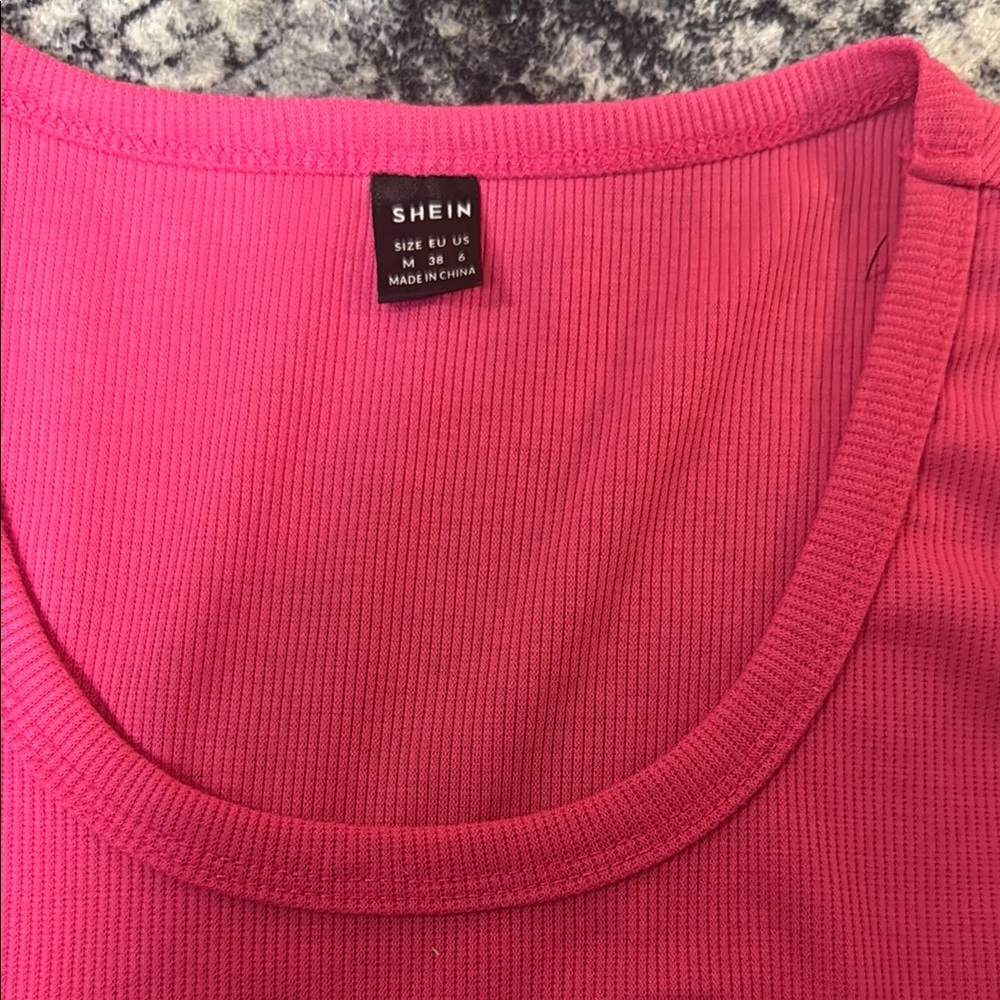 Pink Ribbed Tank Top - Picture 3 of 3